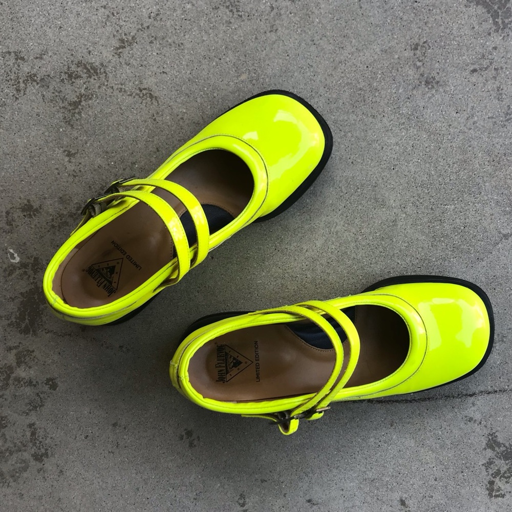 Fluevog Aimee Neon Yellow Size 7.5